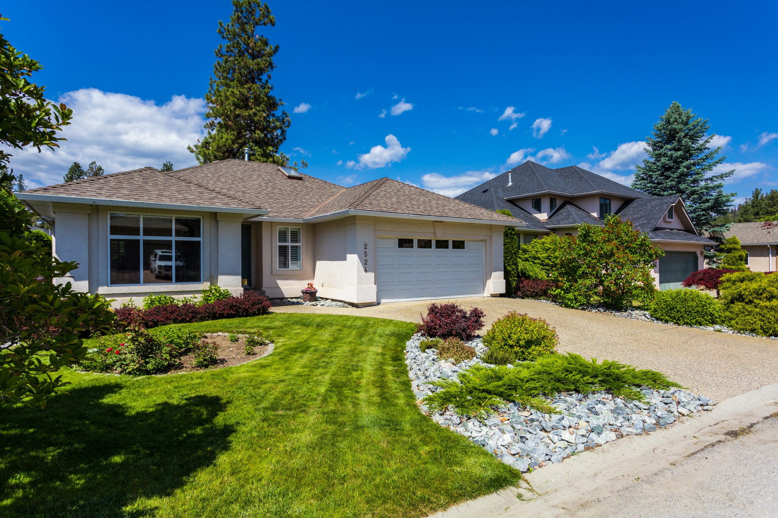 2524 Quail Lane Kelowna For Sale Front of Home