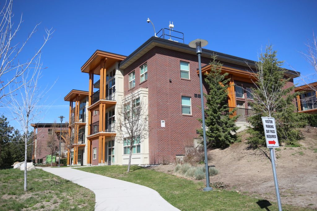 Living Near UBCO on Campus Housing 