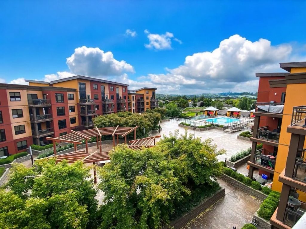 611 654 Cook Road Kelowna For Sale Deck View