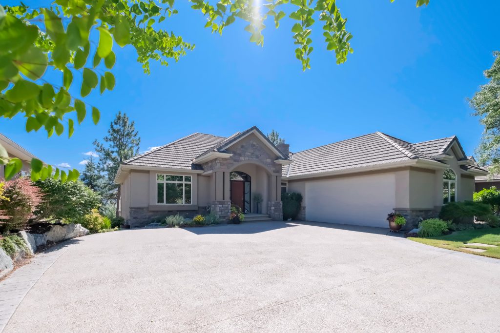 2093 Capistrano Drive Quail Ridge Kelowna For Sale